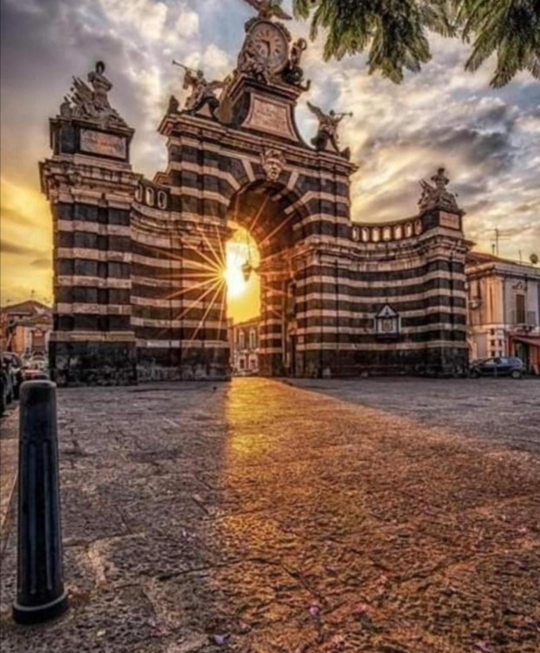 Chrilu House Hotel Catania Exterior photo