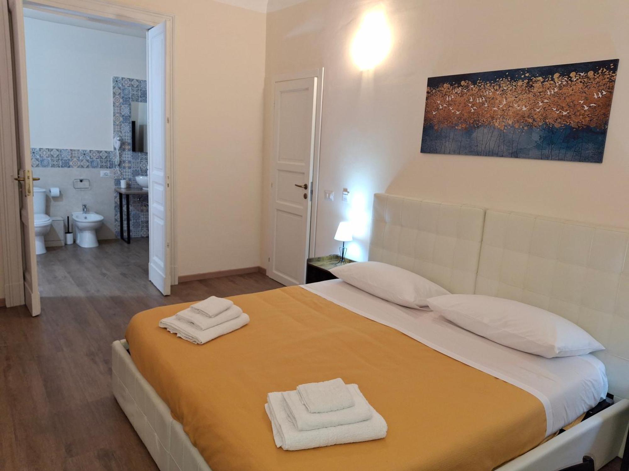 Chrilu House Hotel Catania Exterior photo